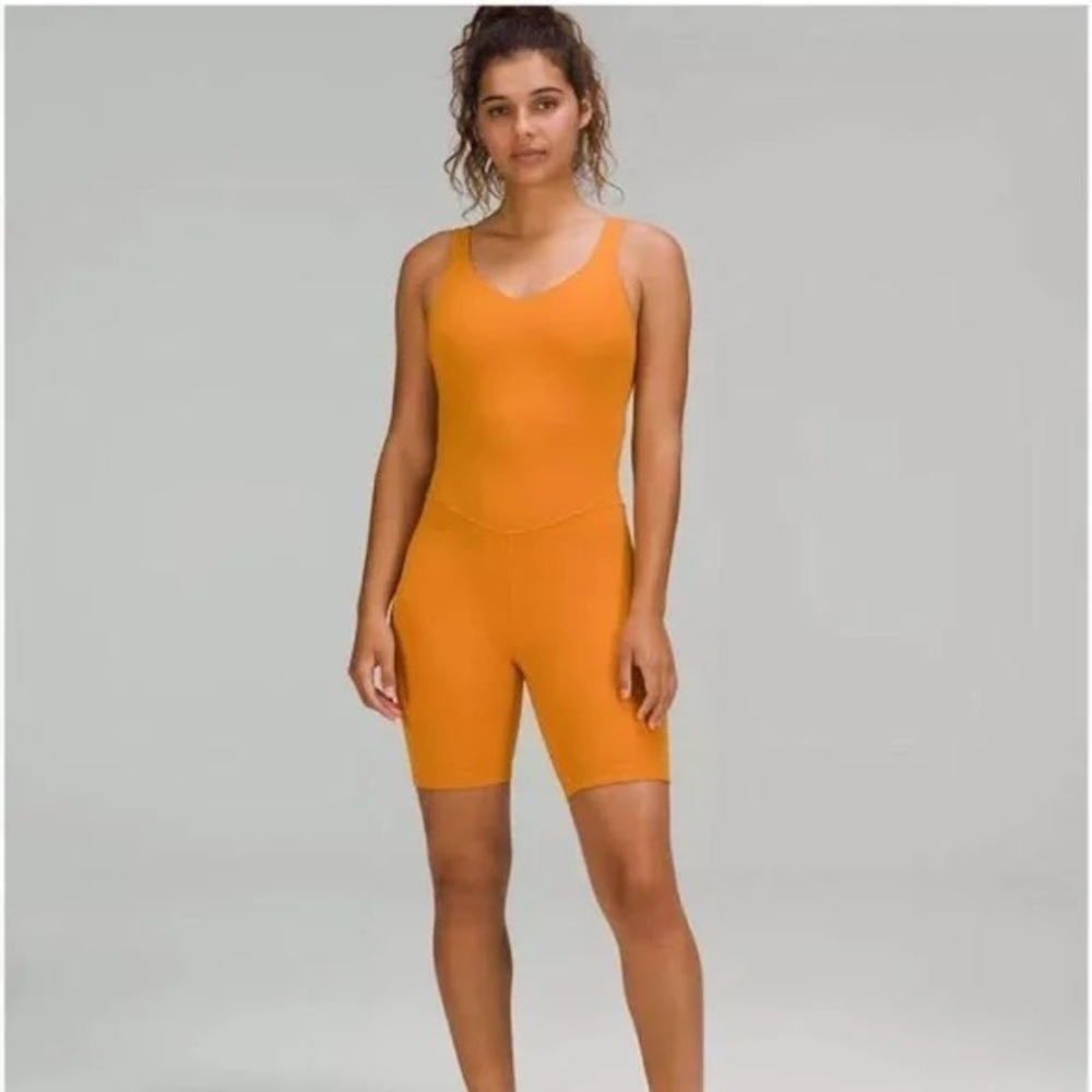 Size 2 bodysuit. Used twice and it was too tight